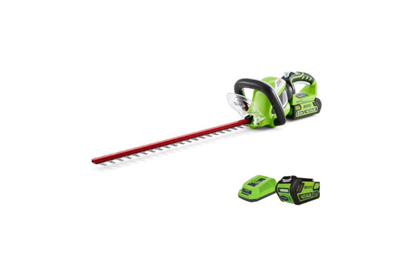 Greenworks G-Max 40V 24-Inch Cordless Hedge Trimmer